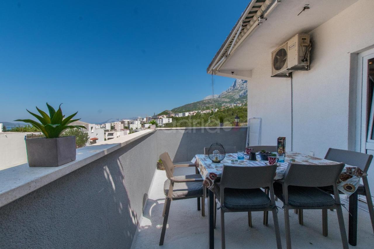 Apartment Vesna With Balcony & Free Parking Makarska Exteriör bild