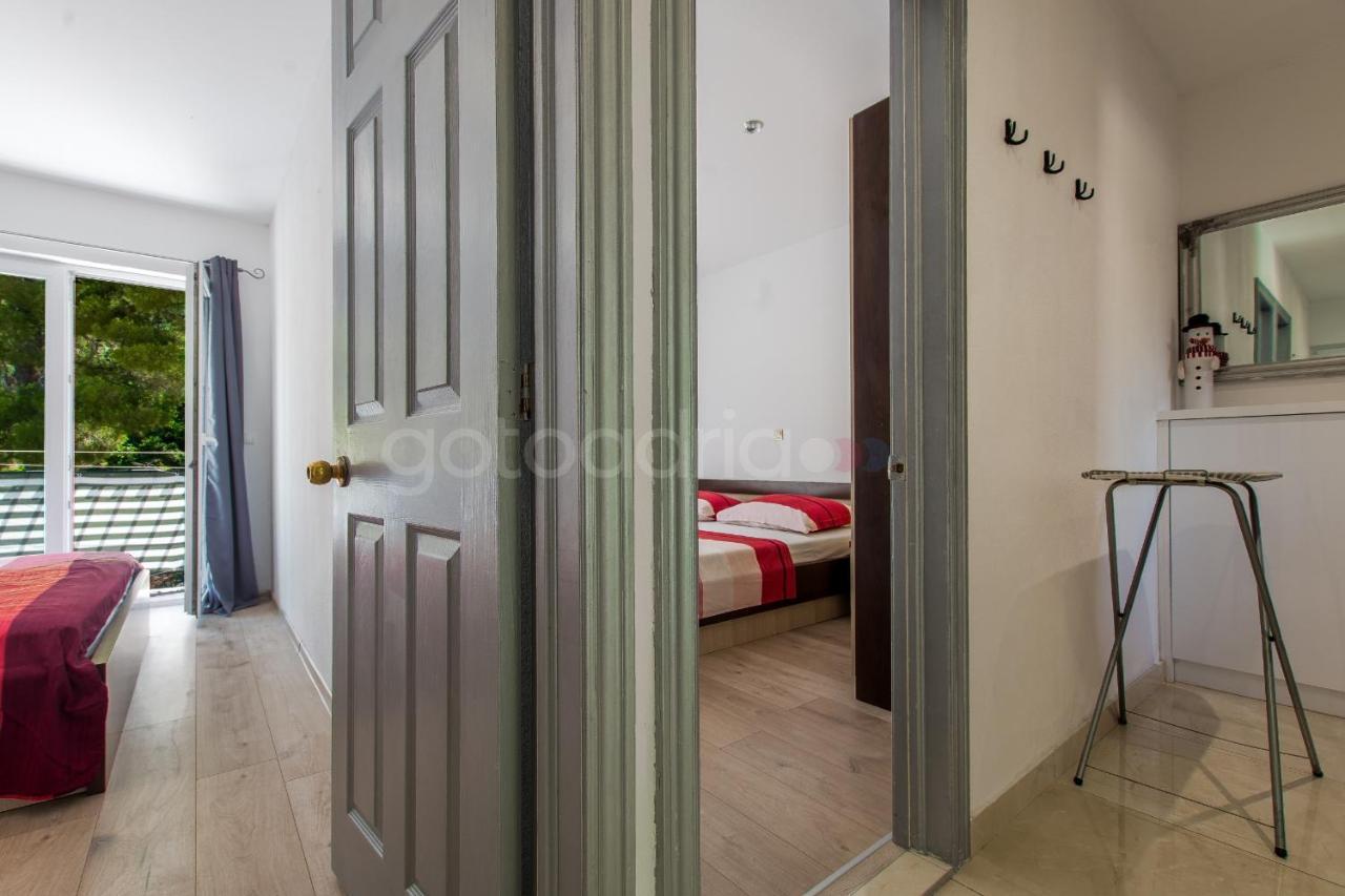 Apartment Vesna With Balcony & Free Parking Makarska Exteriör bild